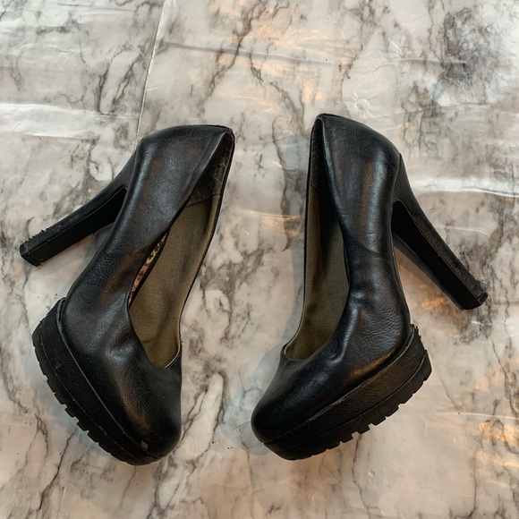 rocket dog high heel shoes